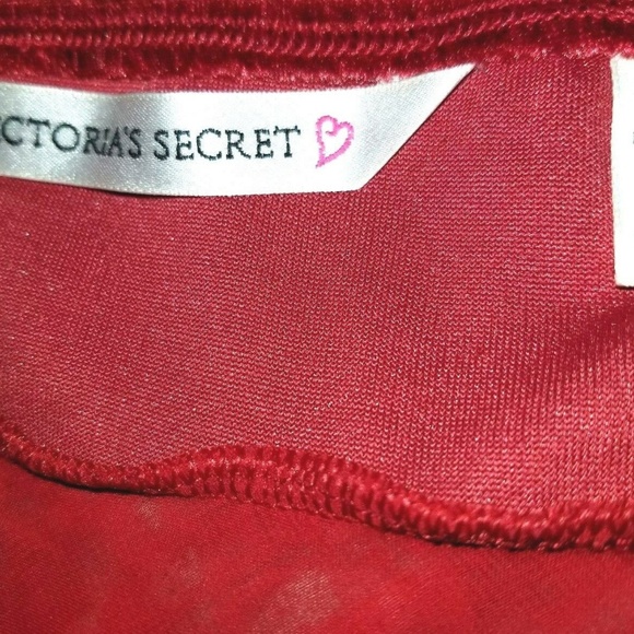 Vintage VICTORIA'S SECRET Medium M Red Velvet Nightgown Excellent Condition - Picture 8 of 8